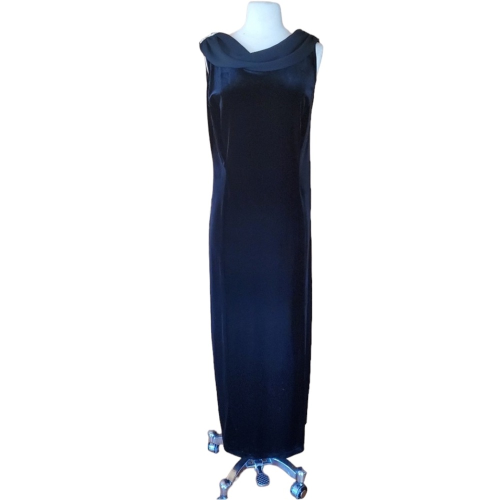 Y2K Ronni Nicole II Black & Rhinestone‎ Evening Gown